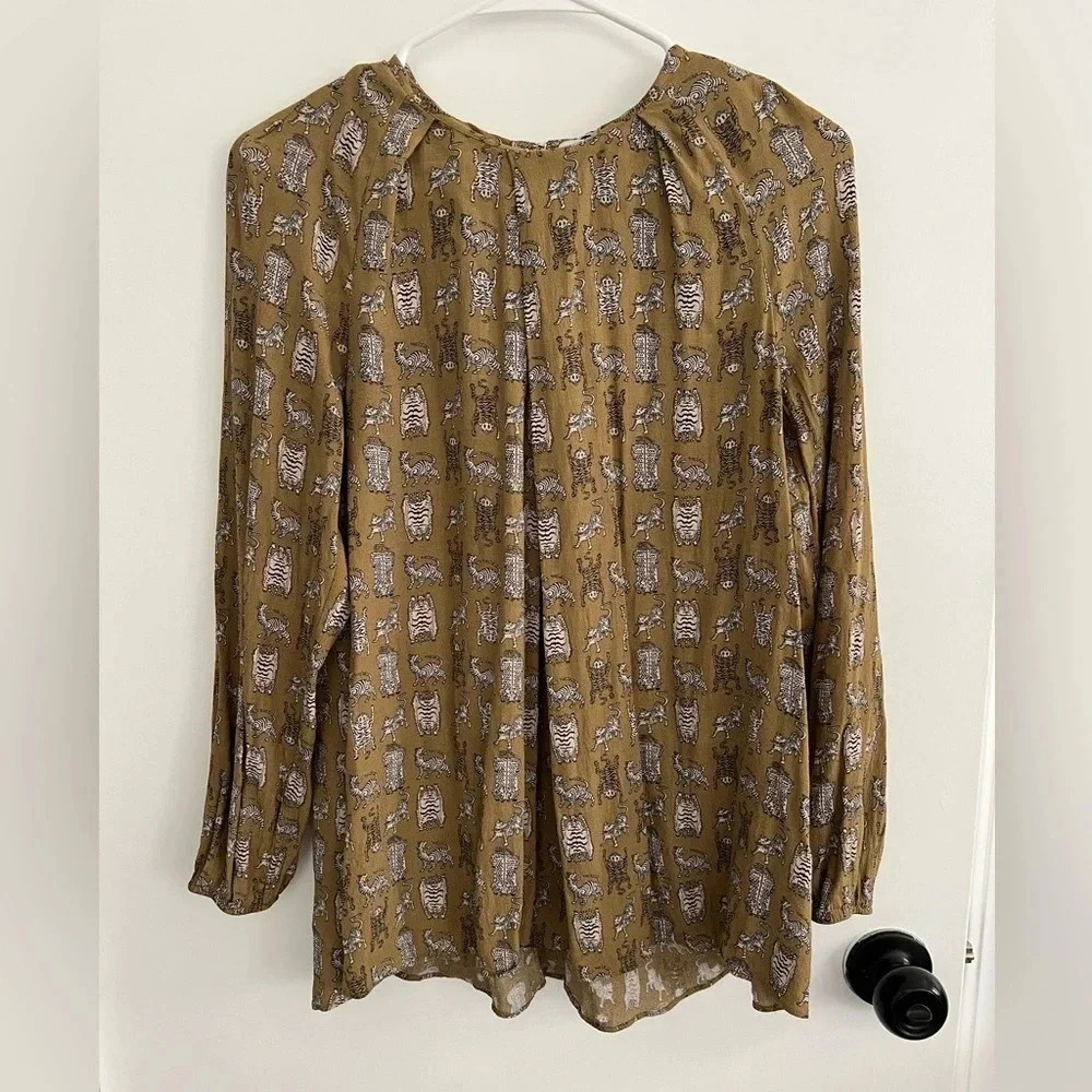 Tiger Print Long Sleeve Top Keyhole Back Pleated Neckline & Other Stories - SZ8